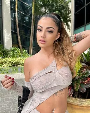 Malu Trevejo OnlyFans Leaked Free Thumbnail Picture - #2axPYyfqR3