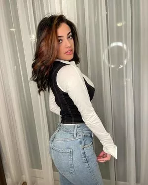 Malu Trevejo OnlyFans Leaked Free Thumbnail Picture - #8Z5Wd9Cy0C