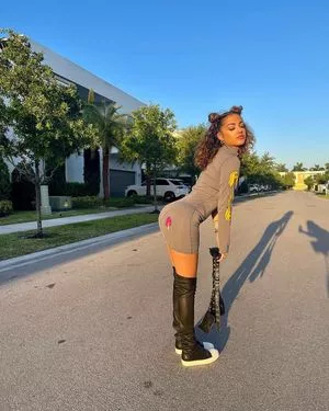 Malu Trevejo OnlyFans Leaked Free Thumbnail Picture - #Hoqs5aXP5D