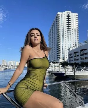 Malu Trevejo OnlyFans Leaked Free Thumbnail Picture - #J98XNxFtgk