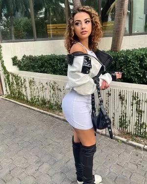 Malu Trevejo OnlyFans Leaked Free Thumbnail Picture - #aCVtkOR6za