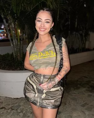 Malu Trevejo OnlyFans Leaked Free Thumbnail Picture - #oLGpWYnr9u