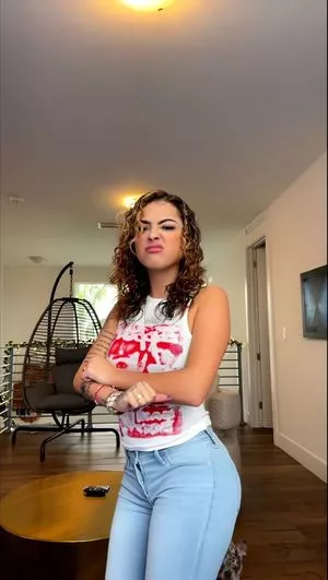 Malu Trevejo OnlyFans Leaked Free Thumbnail Picture - #oxjPs9OCWr