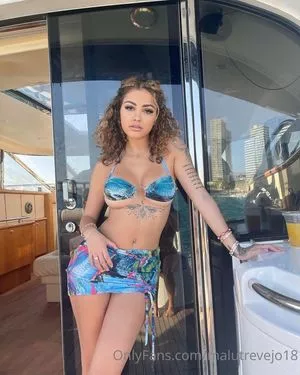 Malu Trevejo OnlyFans Leaked Free Thumbnail Picture - #pZiE39AUKV