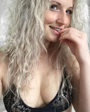 Malue Mathilde OnlyFans Leaked Free Thumbnail Picture - #cTV0lTOLc9