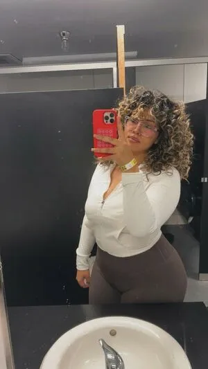 Mama E OnlyFans Leaked Free Thumbnail Picture - #dO5H9B01wN