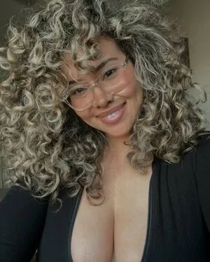 Mama E OnlyFans Leaked Free Thumbnail Picture - #mAYWChHS2v