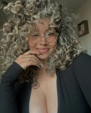 Mama E OnlyFans Leaked Free Thumbnail Picture - #zpiAONfbJU