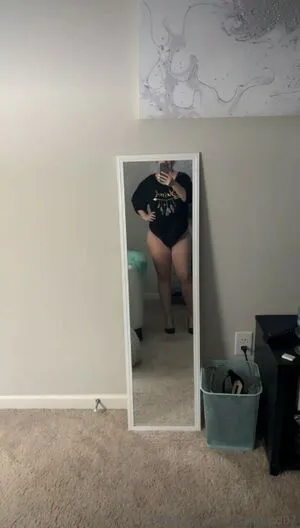 Mami Lisa OnlyFans Leaked Free Thumbnail Picture - #Dq693o3zJB