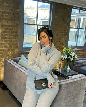 Mandi Vakili OnlyFans Leaked Free Thumbnail Picture - #Tltc2gk92g