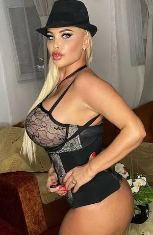 Mandity Izabella OnlyFans Leaked Free Thumbnail Picture - #u5b9jXTb44