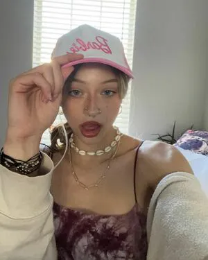 Manicpixieagony OnlyFans Leaked Free Thumbnail Picture - #8zS4jV3lFw