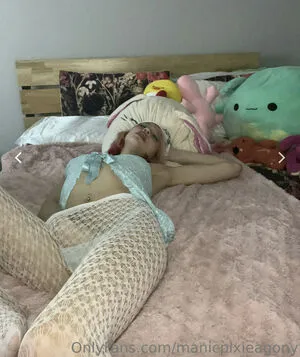 Manicpixieagony OnlyFans Leaked Free Thumbnail Picture - #djOmSGi5Yq