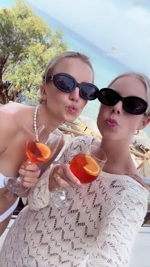 Manuela Apitzsch Maapi90 OnlyFans Leaked Free Thumbnail Picture - #4x09hHZilZ