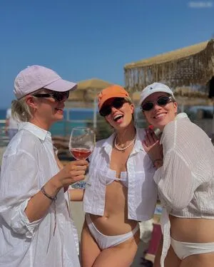 Manuela Apitzsch Maapi90 OnlyFans Leaked Free Thumbnail Picture - #mvmFLFAzYS