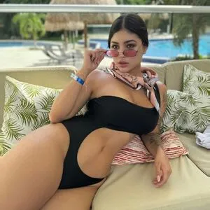 Manuela Cadavi OnlyFans Leaked Free Thumbnail Picture - #yisBFSAqng