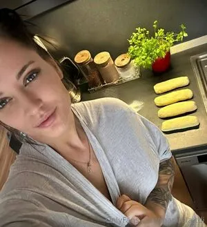 Manuela Tdi OnlyFans Leaked Free Thumbnail Picture - #pOPyqe3wFi
