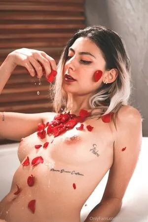 Manuela Velez OnlyFans Leaked Free Thumbnail Picture - #1Sv8dS6jfr