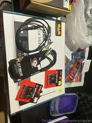 Maplesyrupcan OnlyFans Leaked Free Thumbnail Picture - #4gAOptI4FM