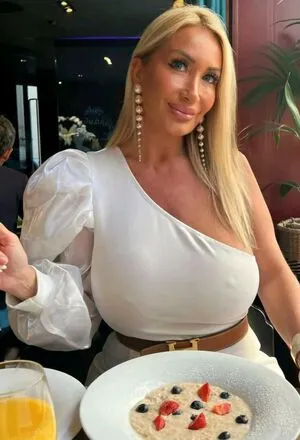 Mara Traversi OnlyFans Leaked Free Thumbnail Picture - #JDij2a8JHi