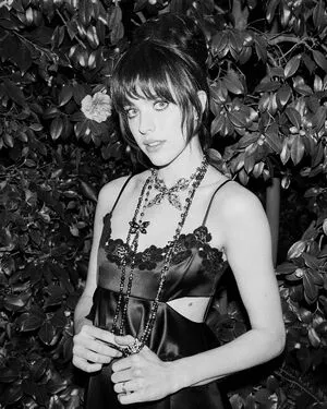 Margaret Qualley OnlyFans Leaked Free Thumbnail Picture - #SewRB92rWK