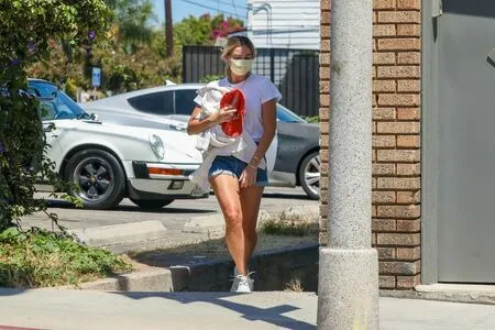 Margot Robbie OnlyFans Leaked Free Thumbnail Picture - #03ybC0UD0T