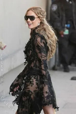 Margot Robbie OnlyFans Leaked Free Thumbnail Picture - #2km4QvvvI1