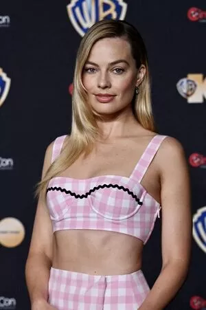 Margot Robbie OnlyFans Leaked Free Thumbnail Picture - #8x0ajfCJhG