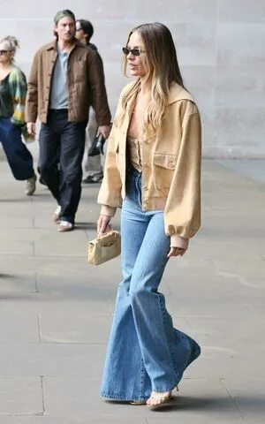 Margot Robbie OnlyFans Leaked Free Thumbnail Picture - #9uoV3dt2qi