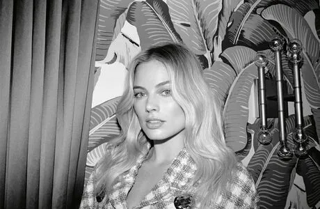 Margot Robbie OnlyFans Leaked Free Thumbnail Picture - #GHwajLmdgn