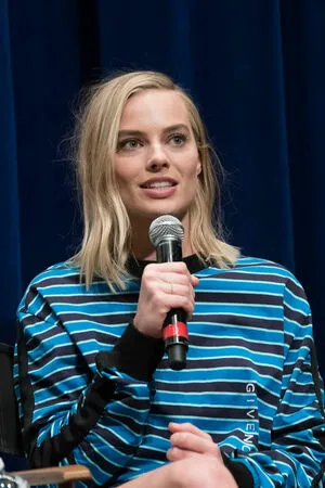 Margot Robbie OnlyFans Leaked Free Thumbnail Picture - #LR2t1uEJ8f