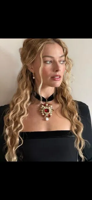 Margot Robbie OnlyFans Leaked Free Thumbnail Picture - #NeG3JZTCmw