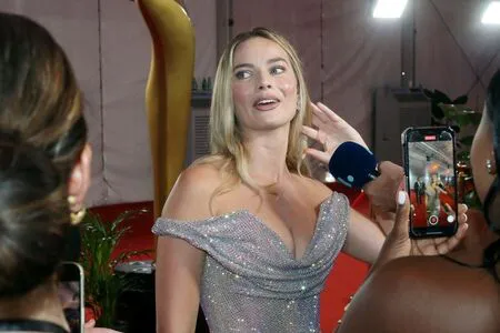 Margot Robbie OnlyFans Leaked Free Thumbnail Picture - #PgVNMz1a7n