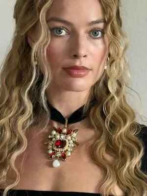 Margot Robbie OnlyFans Leaked Free Thumbnail Picture - #UFs7l3a8Fo