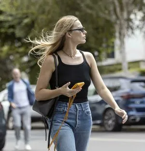 Margot Robbie OnlyFans Leaked Free Thumbnail Picture - #Un6Qe9ok5Q