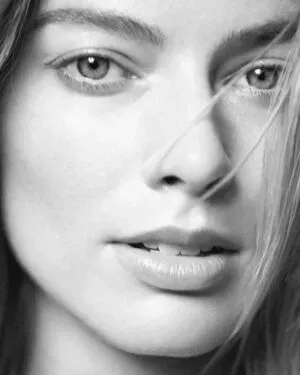 Margot Robbie OnlyFans Leaked Free Thumbnail Picture - #X84aaXv0Nj