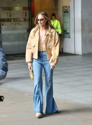 Margot Robbie OnlyFans Leaked Free Thumbnail Picture - #YdCbUEniiF