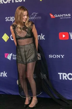 Margot Robbie OnlyFans Leaked Free Thumbnail Picture - #a60kFGsIAF