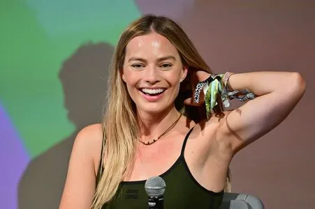 Margot Robbie OnlyFans Leaked Free Thumbnail Picture - #asu4Ag8MeU