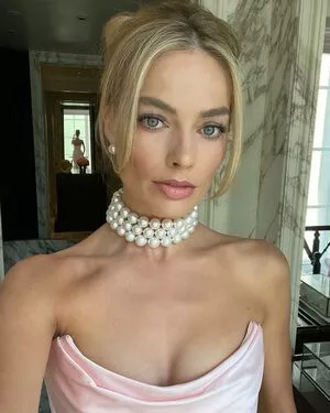 Margot Robbie OnlyFans Leaked Free Thumbnail Picture - #e65ElyBhfL