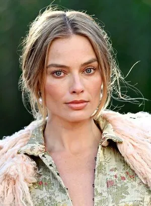 Margot Robbie OnlyFans Leaked Free Thumbnail Picture - #f7K9mqSgk9