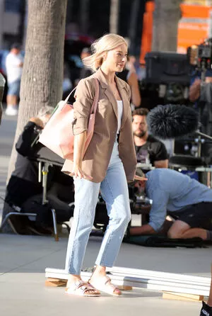 Margot Robbie OnlyFans Leaked Free Thumbnail Picture - #hoYI5zvrKe