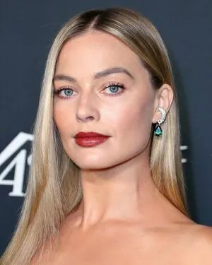 Margot Robbie OnlyFans Leaked Free Thumbnail Picture - #l4m7sumCQ0