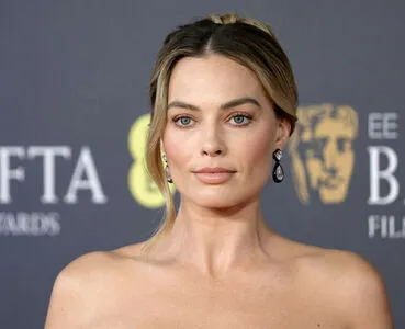 Margot Robbie OnlyFans Leaked Free Thumbnail Picture - #m01l2j5IoM