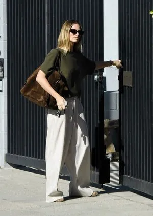 Margot Robbie OnlyFans Leaked Free Thumbnail Picture - #msifAjNmCL