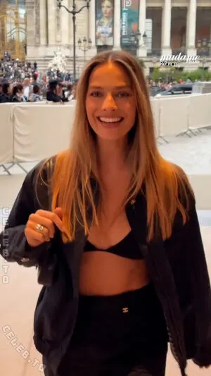 Margot Robbie OnlyFans Leaked Free Thumbnail Picture - #n1clqFtnXW