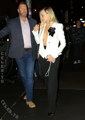 Margot Robbie OnlyFans Leaked Free Thumbnail Picture - #o9L1kvGVvm