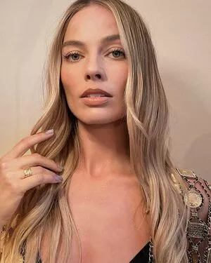 Margot Robbie OnlyFans Leaked Free Thumbnail Picture - #r7XZrGvWR5