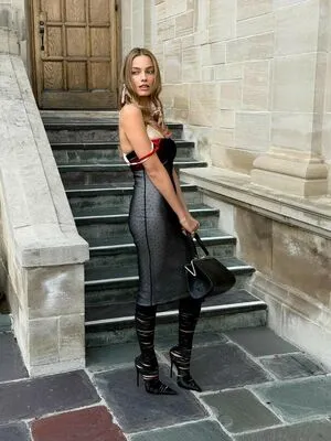 Margot Robbie OnlyFans Leaked Free Thumbnail Picture - #semtuWNcp0