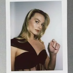 Margot Robbie OnlyFans Leaked Free Thumbnail Picture - #x08mBifgyn